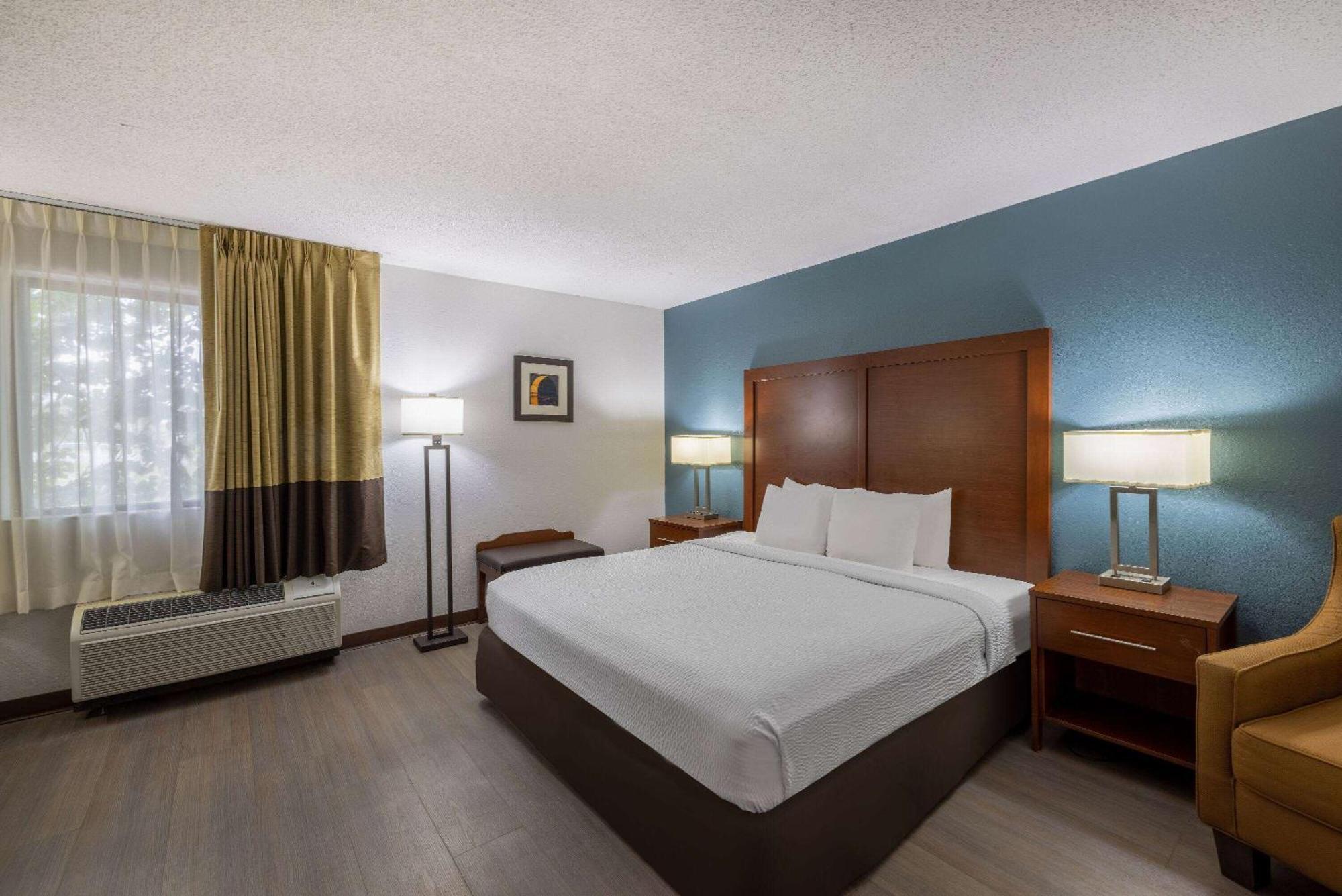 Travelodge By Wyndham Brooklyn Center Extérieur photo