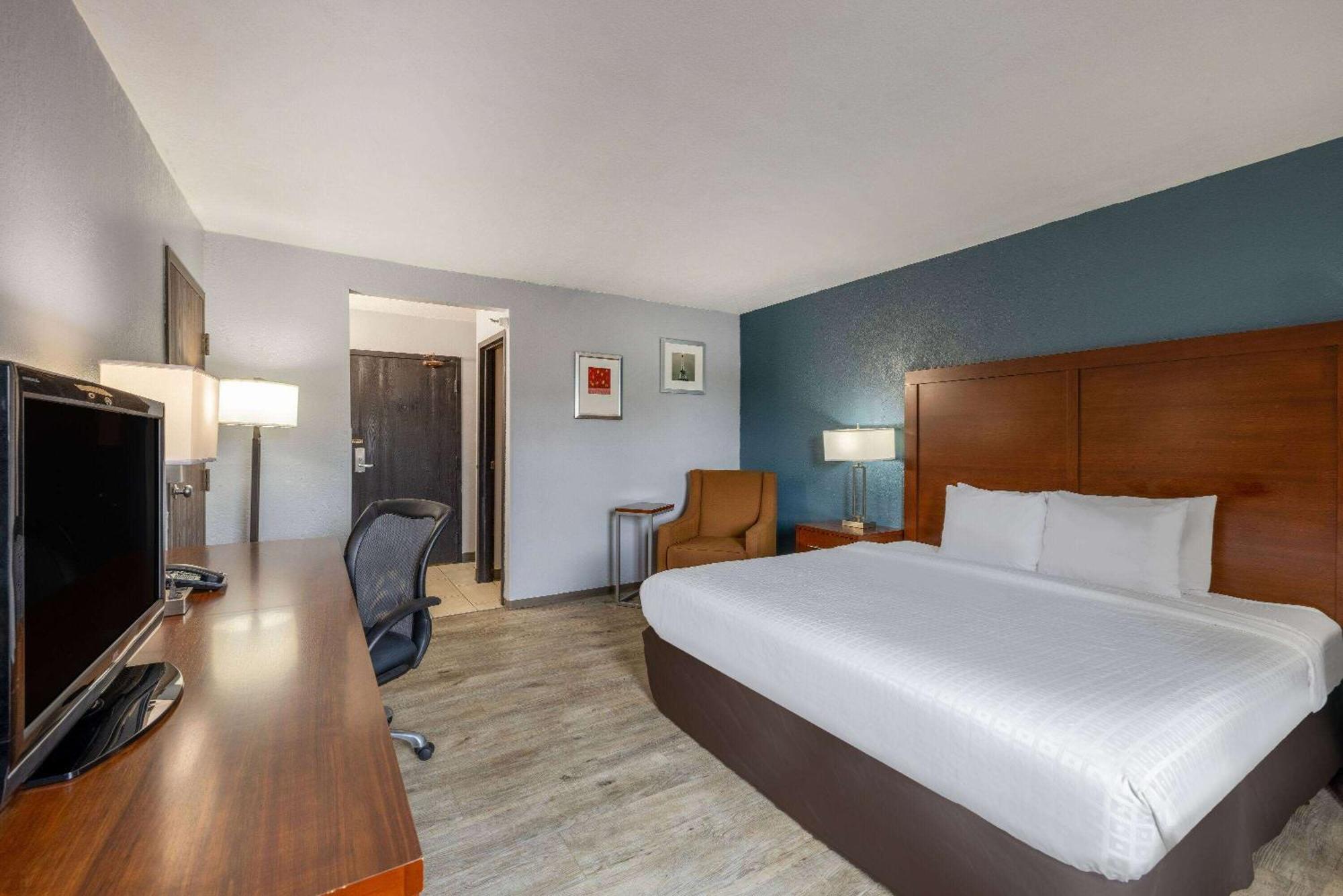 Travelodge By Wyndham Brooklyn Center Extérieur photo