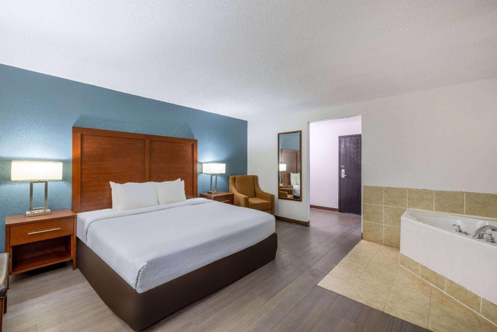 Travelodge By Wyndham Brooklyn Center Extérieur photo