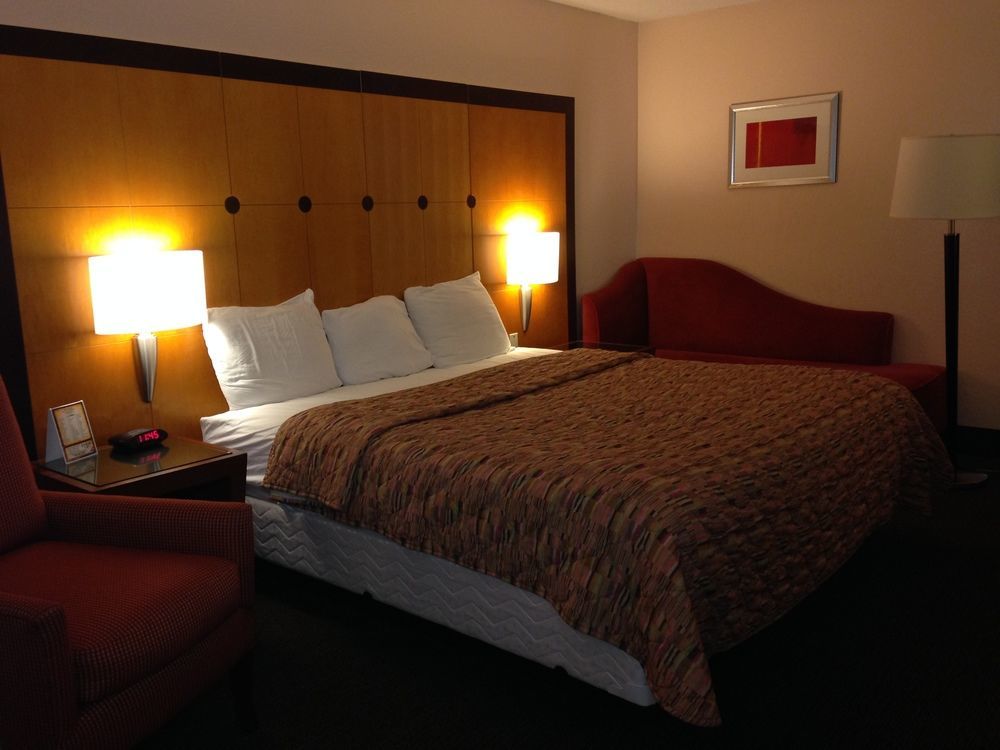 Travelodge By Wyndham Brooklyn Center Extérieur photo