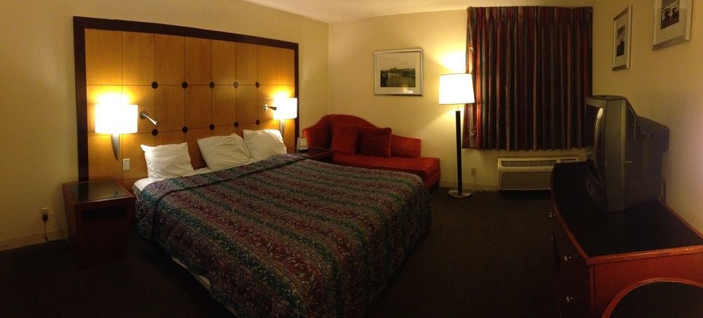 Travelodge By Wyndham Brooklyn Center Extérieur photo